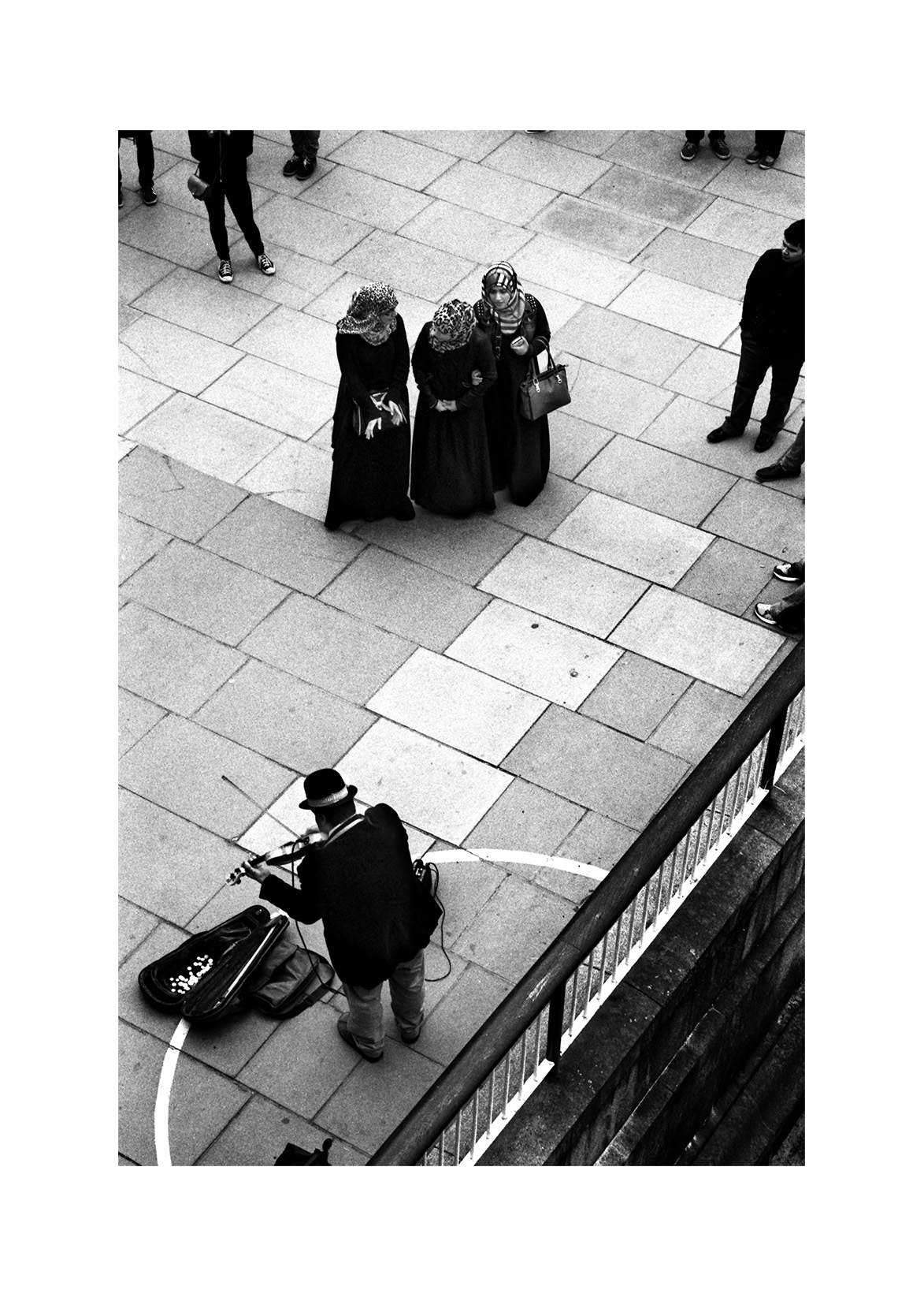 Busker below Hungerford Bridge / Southbank SE1 / August 2014