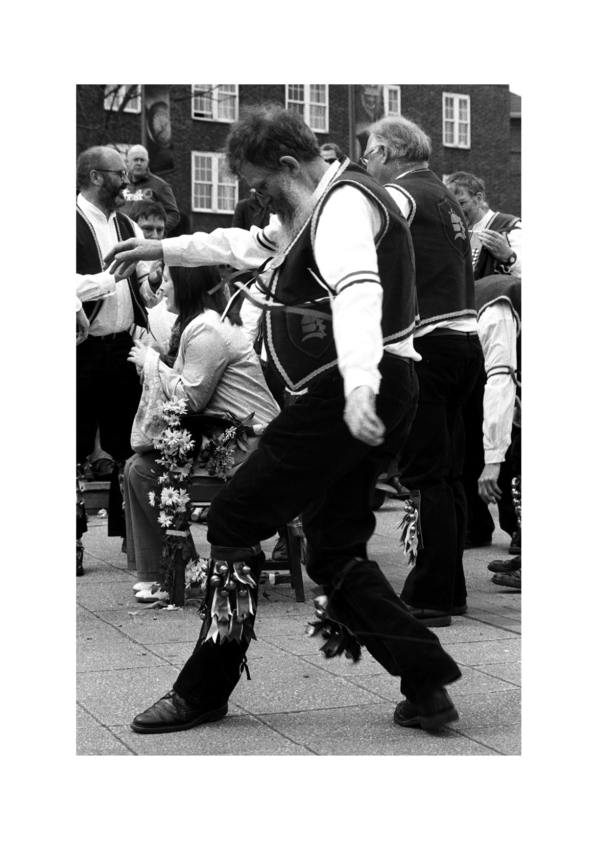 Maiden Raising Ceremony / King William Walk SE10 / April 2006