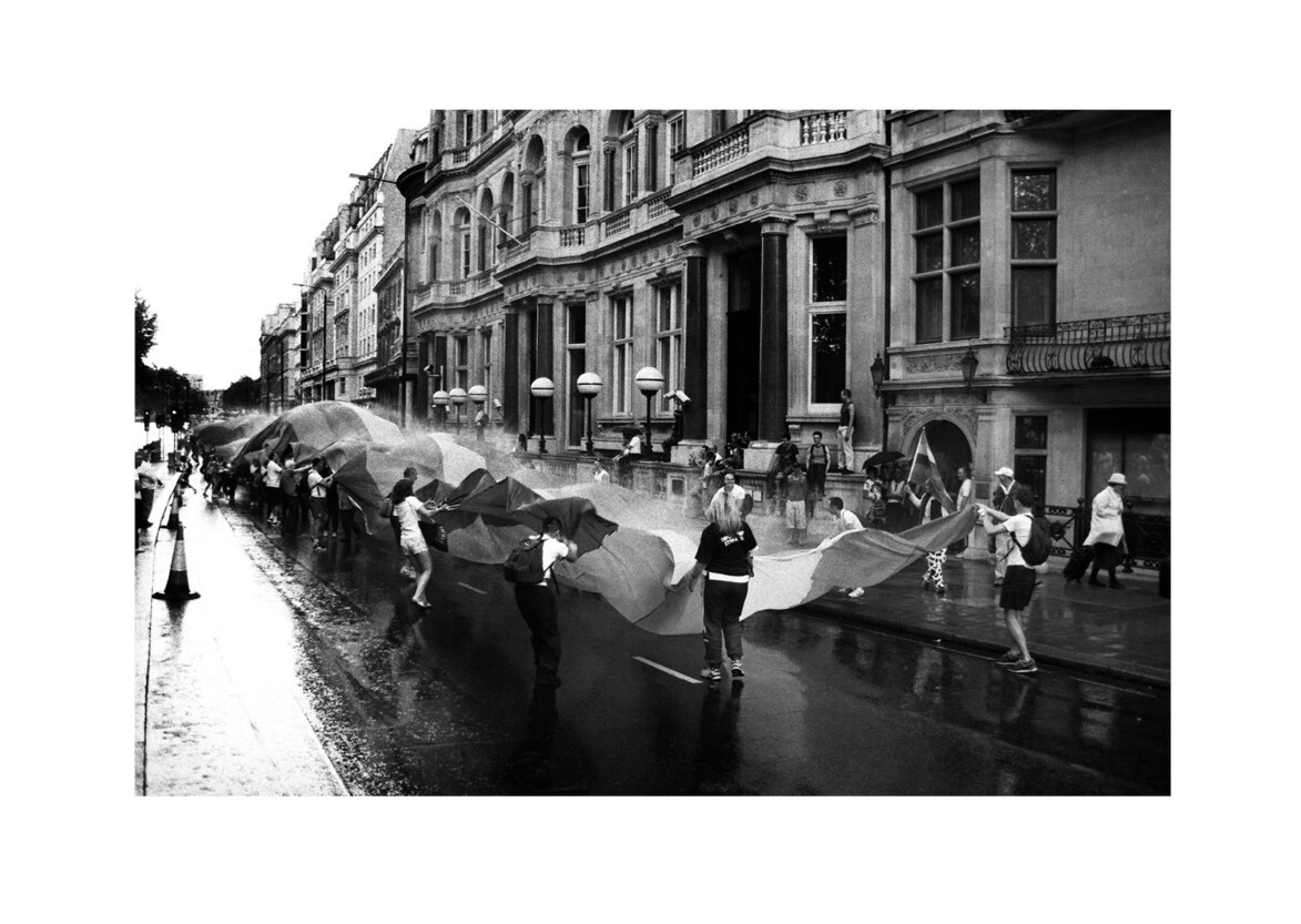 ‘Mardi-Gras’ parade / Piccadilly W1 / June 2001