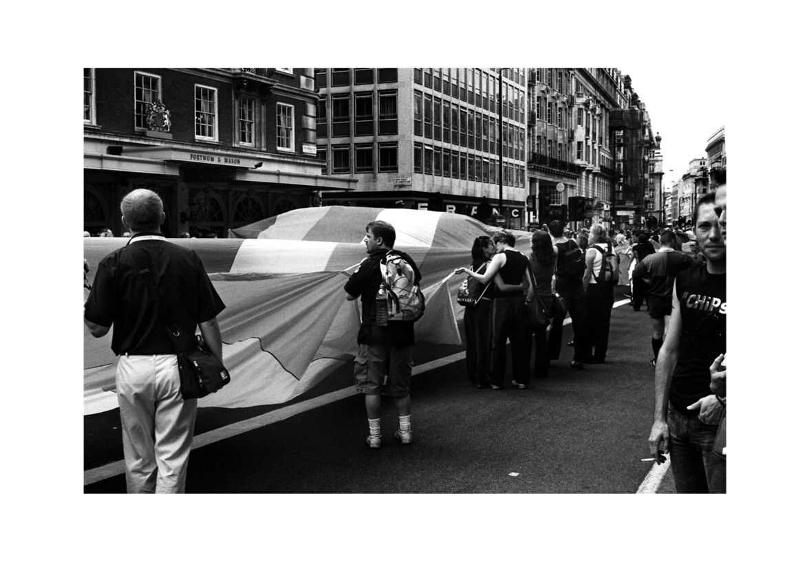 Pride parade / Piccadilly W1 / July 2003