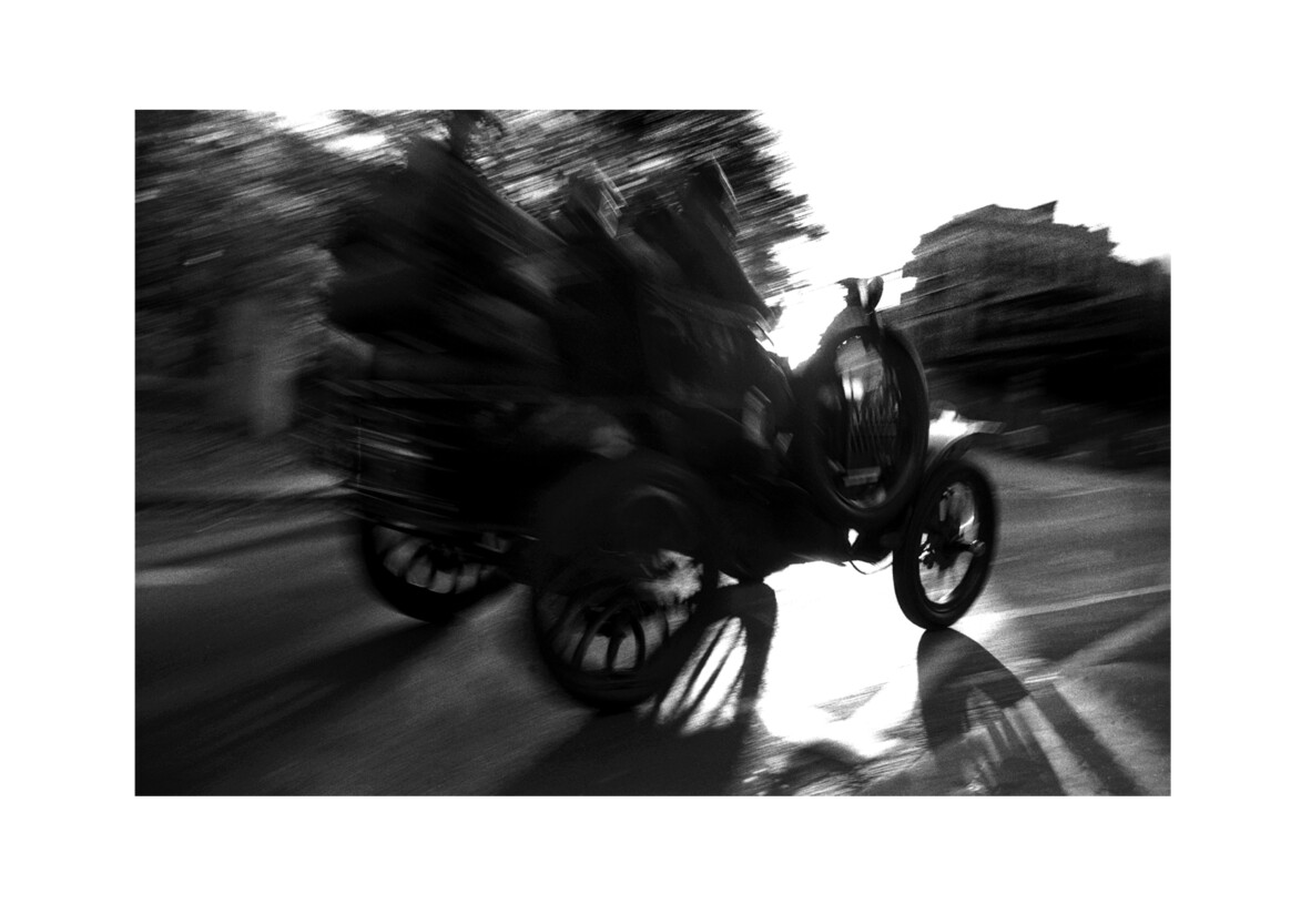 London – Brighton Veteran Car Run / Kennington Road SE11 / November 2017