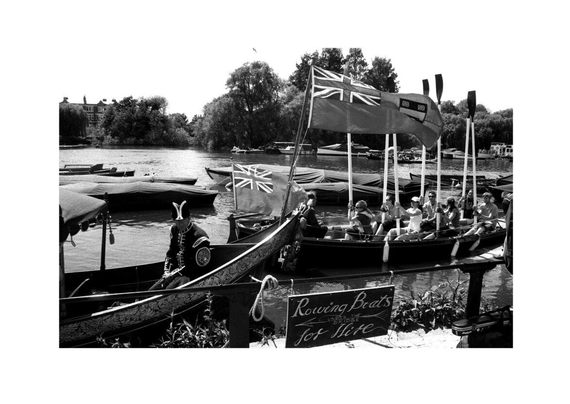 Tudor Pull start / Richmond Riverside TW9 / May 2015