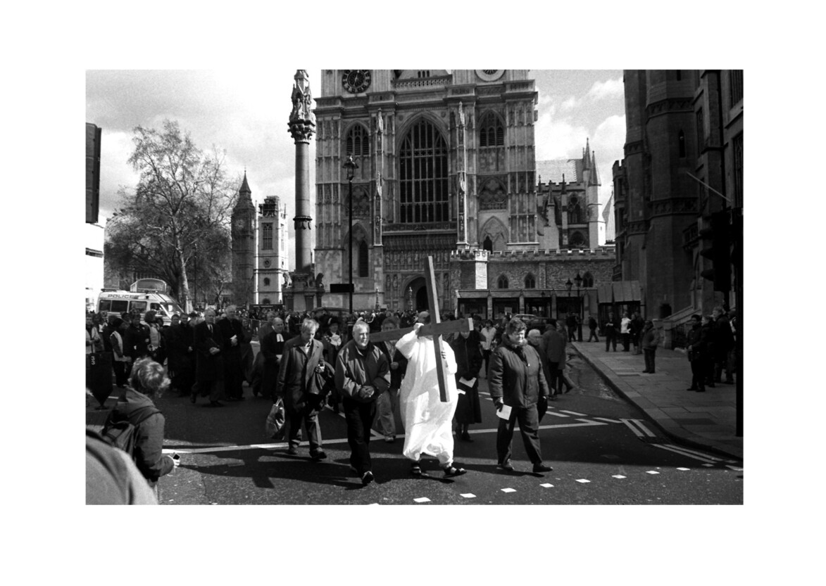 Crucifixion Procession / Buckingham Gate SW1 / March 2008