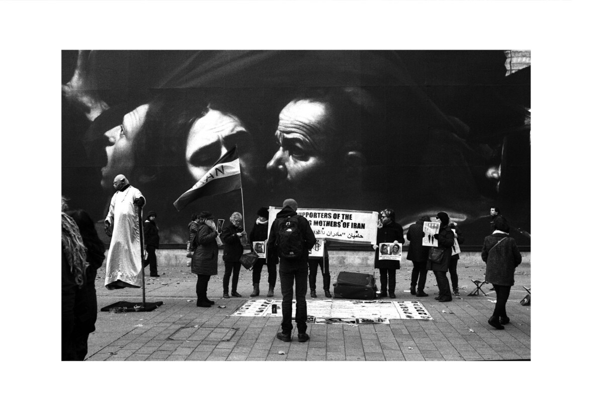 Iranian protest / National Gallery WC2 / Nov 2016