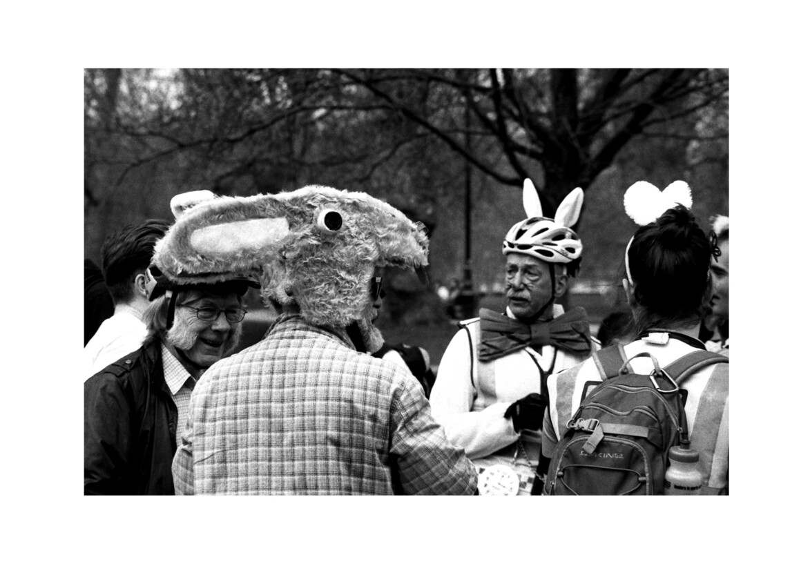 Easter Bunny Skate / Serpentine Road W2 / April 2015