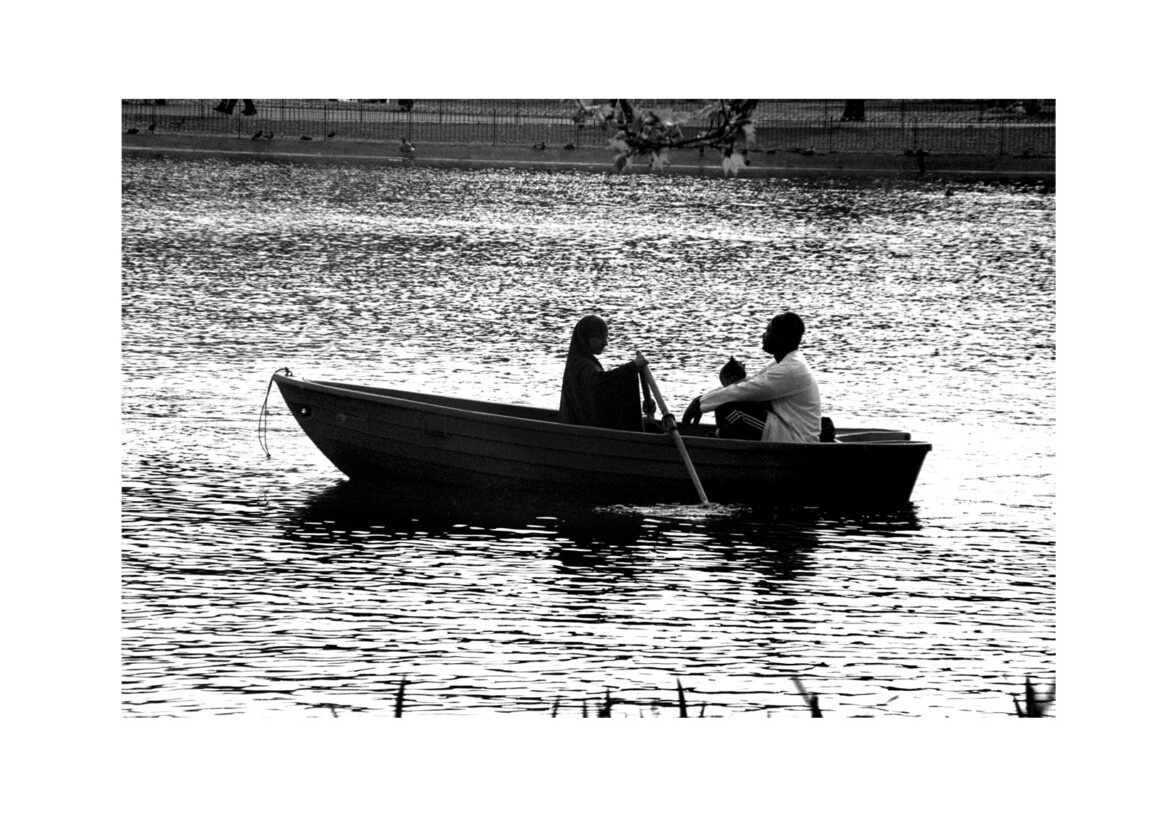 Leisure rowing / Regent’s Park NW1 / April 2005