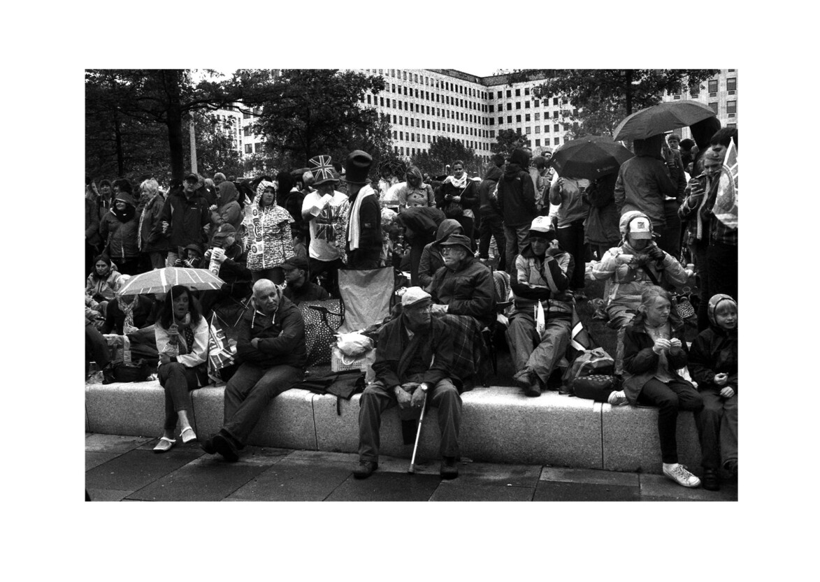 Waiting for Diamond Jubilee Flotilla / South Bank SE1 / June 2012