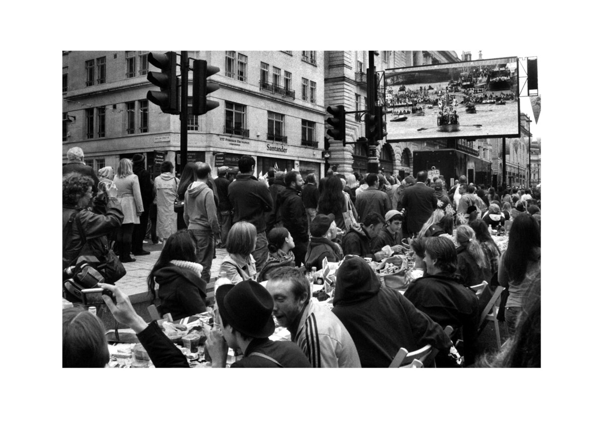 Diamond Jubilee Street Party / Piccadilly W1 / June 2012
